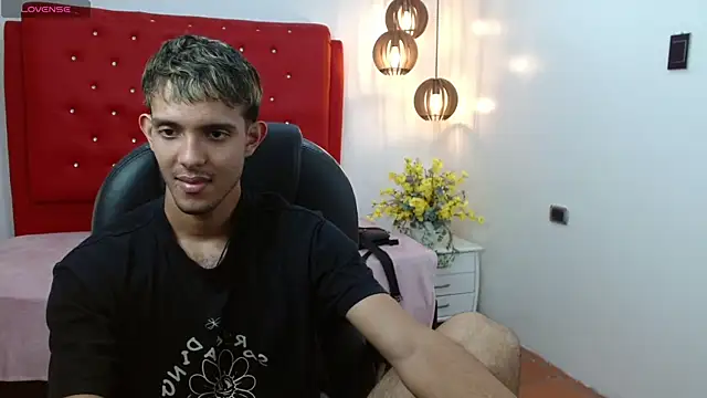 Snapshot of eric_oslo chatting on January 13, 7:07 pm eric oslo online show from January 13, 7:07 pm