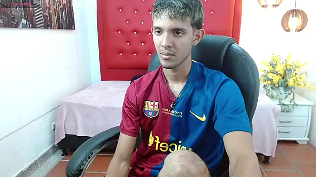 Snapshot of eric_oslo chatting on January 14, 7:28 pm eric oslo online show from January 14, 7:28 pm