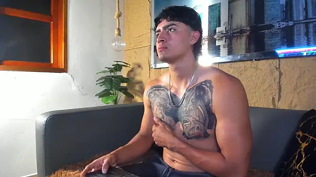 elliot colton online show from April 12, 8:45 pm