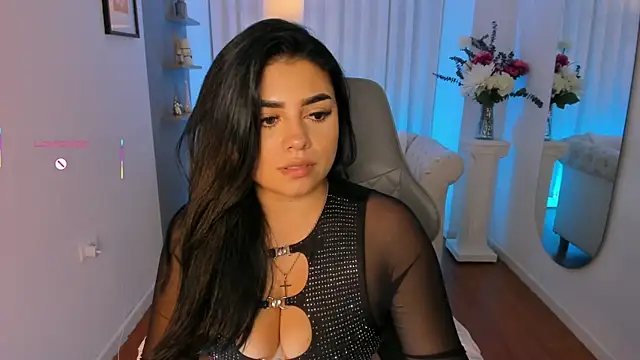 taylor smiith1 online show from June 3, 6:47 am