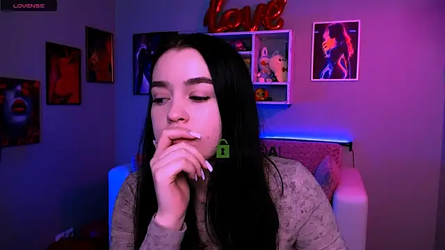 monica xcx online show from April 4, 7:20 pm