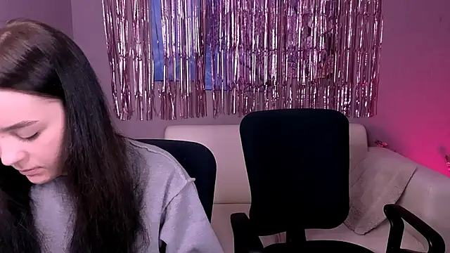 monica xcx online show from February 25, 8:30 pm