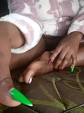 reddiamond07 online show from February 1, 10:30 pm