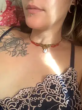 Casal HotBrisa online show from February 23, 11:22 am