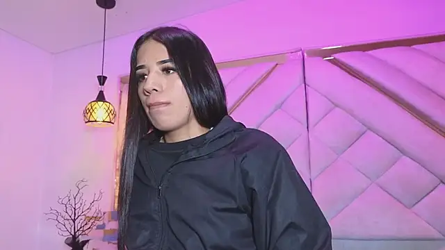 zoevg online show from March 30, 12:17 pm