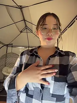 AliciaWhite nt online show from May 19, 1:56 am