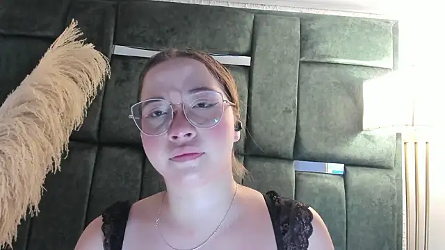 AliciaWhite nt online show from February 21, 1:02 pm