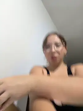 Snapshot of AliciaWhite_nt chatting on July 16, 11:35 pm AliciaWhite nt online show from July 16, 11:35 pm