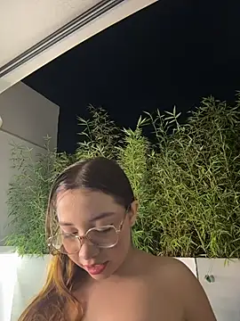AliciaWhite nt online show from May 16, 3:49 am