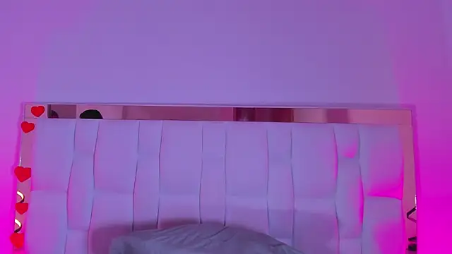 AliciaWhite nt online show from April 10, 12:39 am