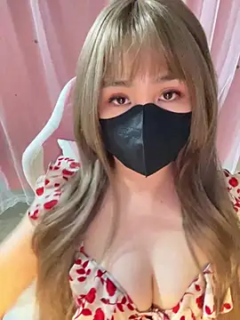 -Violet-t online show from April 5, 1:29 pm