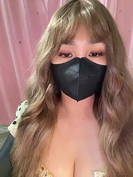 -Violet-t online show from June 9, 1:34 pm