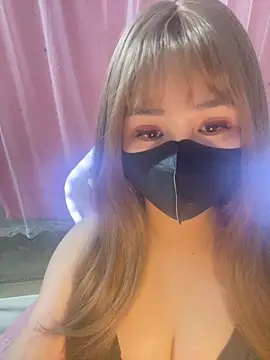 -Violet-t online show from April 13, 4:44 pm