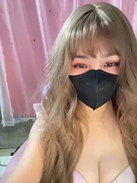 -Violet-t online show from May 26, 12:14 pm