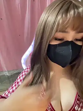 -Violet-t online show from April 25, 2:14 pm