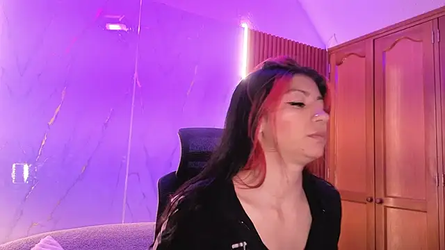 dulcetorresvg online show from March 29, 3:19 am