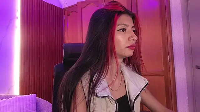 Snapshot of dulcetorresvg chatting on March 3, 3:02 am dulcetorresvg online show from March 3, 3:02 am