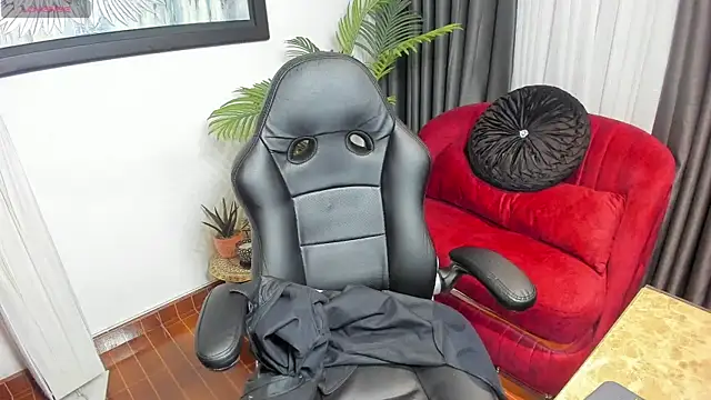 VictoriaPaker online show from February 9, 10:24 am