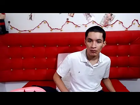 Snapshot of Niky666 chatting on January 12, 2:24 pm Niky666 online show from January 12, 2:24 pm