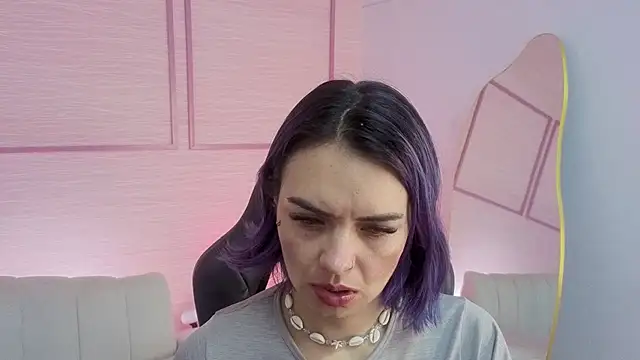 Snapshot of zarcasutra_t chatting on July 13, 12:37 pm zarcasutra t online show from July 13, 12:37 pm