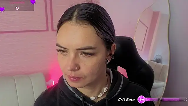 Snapshot of zarcasutra_t chatting on July 6, 12:23 pm zarcasutra t online show from July 6, 12:23 pm