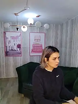 Snapshot of zarcasutra_t chatting on May 24, 12:27 pm zarcasutra t online show from May 24, 12:27 pm