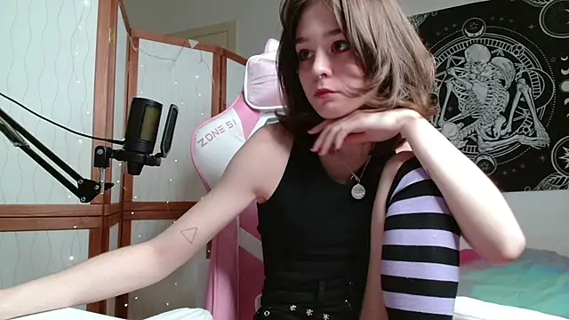 Mysterious Toy online show from March 25, 3:44 pm