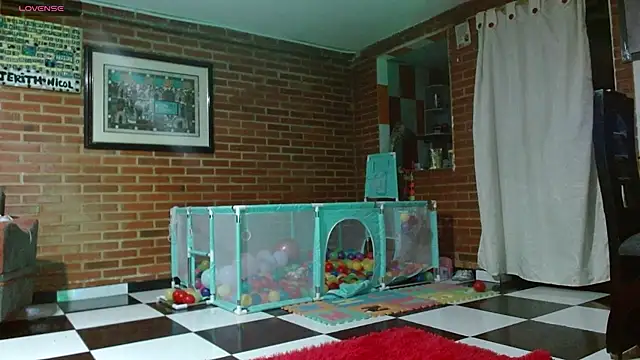 Lia rouse04 online show from March 21, 9:36 am