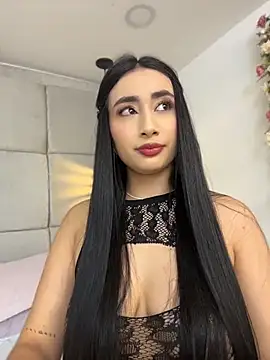 IvonneOwen online show from June 26, 3:23 am