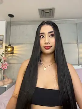 IvonneOwen online show from July 10, 1:38 am