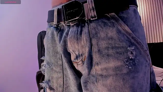 LeoHard   online show from February 9, 12:25 pm