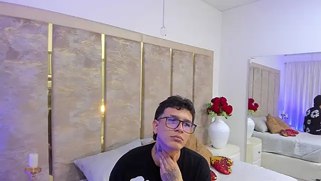 SamuParker online show from January 9, 6:31 am