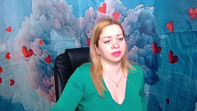 Snapshot of OliviaVerr chatting on February 12, 1:22 pm OliviaVerr online show from February 12, 1:22 pm