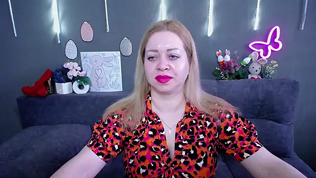 OliviaVerr online show from March 29, 6:37 am