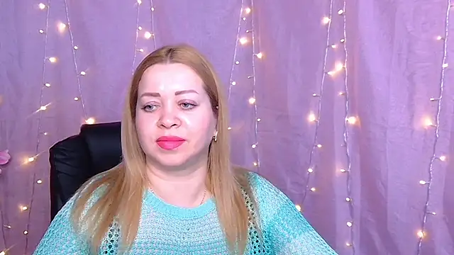 OliviaVerr online show from March 12, 1:15 pm