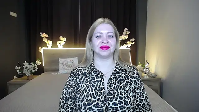 OliviaVerr online show from April 26, 12:35 pm