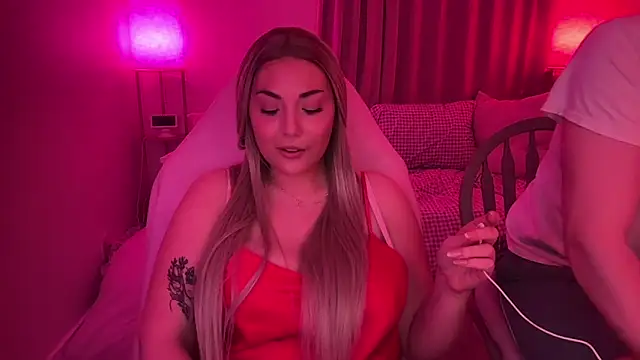 BellaMarieXO online show from February 15, 1:06 am