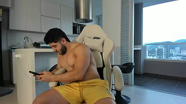 Snapshot of Thiago_moretti chatting on June 17, 11:14 pm Thiago moretti online show from June 17, 11:14 pm