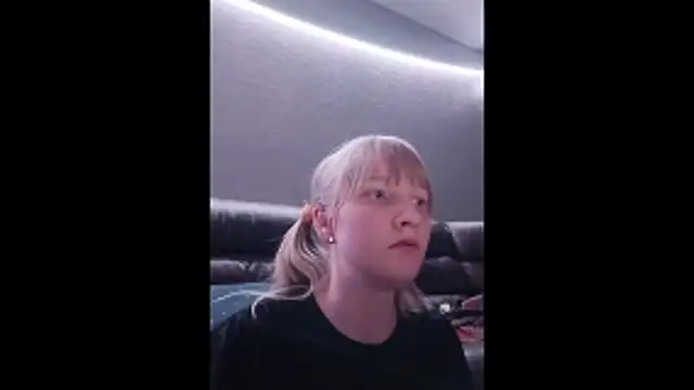 BunnySnowFlake online show from April 3, 2:18 am