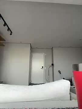 Snapshot of witchdub chatting on March 2, 1:29 pm witchdub online show from March 2, 1:29 pm