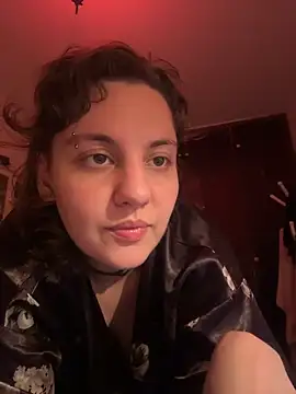 Snapshot of witchdub chatting on February 27, 2:23 am witchdub online show from February 27, 2:23 am