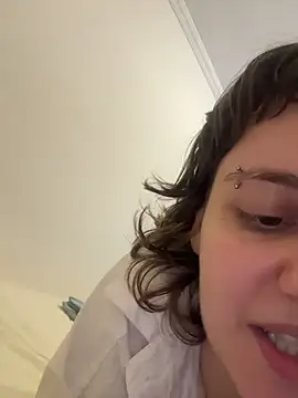 Snapshot of witchdub chatting on February 11, 3:23 pm witchdub online show from February 11, 3:23 pm