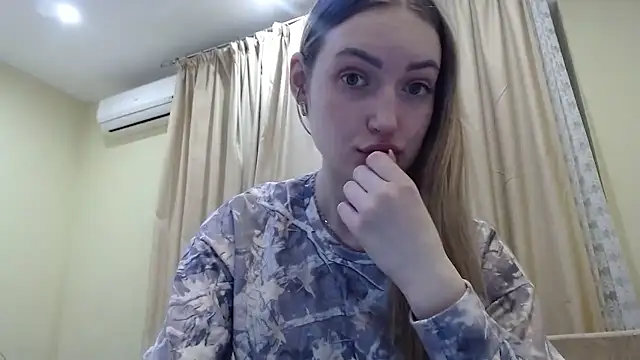 Eva Harris online show from January 11, 4:14 pm