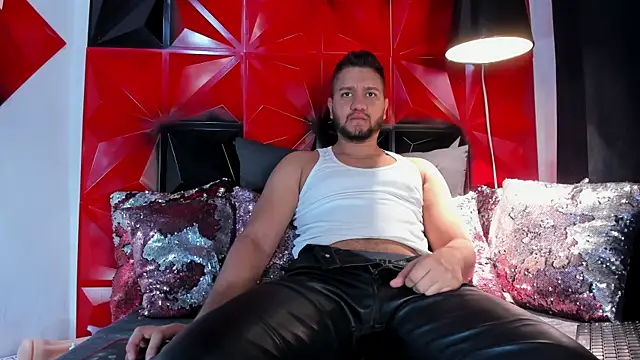 Snapshot of HARRY_RAMIREZ chatting on January 15, 5:16 pm HARRY RAMIREZ online show from January 15, 5:16 pm