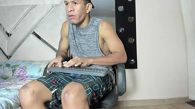 antonio aguilarx online show from May 31, 11:27 am