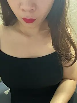 Snapshot of -Suka-a chatting on July 5, 5:31 pm -Suka-a online show from July 5, 5:31 pm