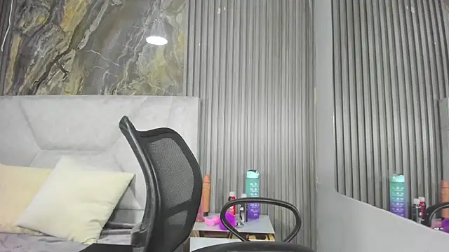 GraceAlexa12 online show from March 11, 3:06 pm