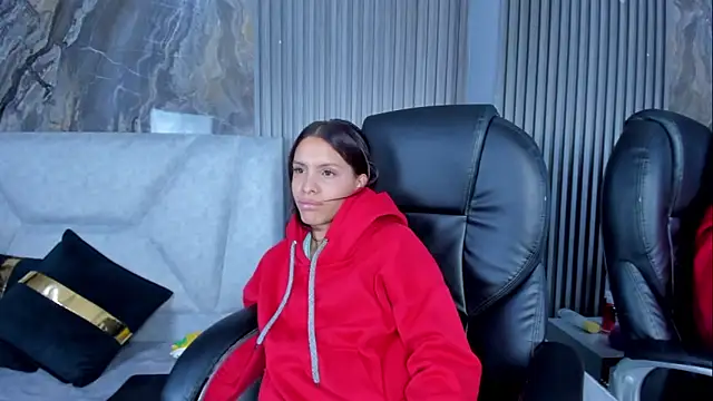 GraceAlexa12 online show from April 6, 3:02 pm