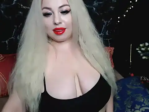 Snapshot of CharlotteDix chatting on January 11, 8:05 pm CharlotteDix online show from January 11, 8:05 pm