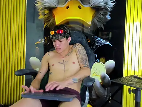 Sti Sex Boy online show from January 10, 9:10 pm